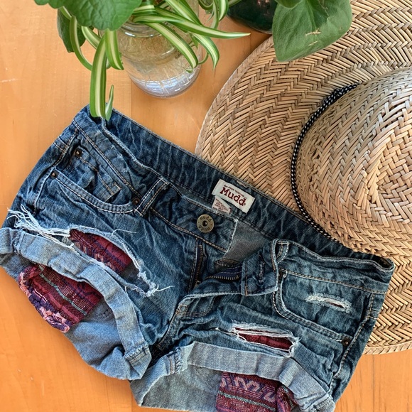 Short on shorts? Stock up for Spring! - Picture 2 of 5